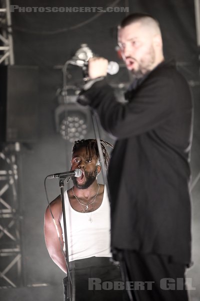 YOUNG FATHERS - 2023-08-18 - SAINT MALO - Fort de St Pere - 